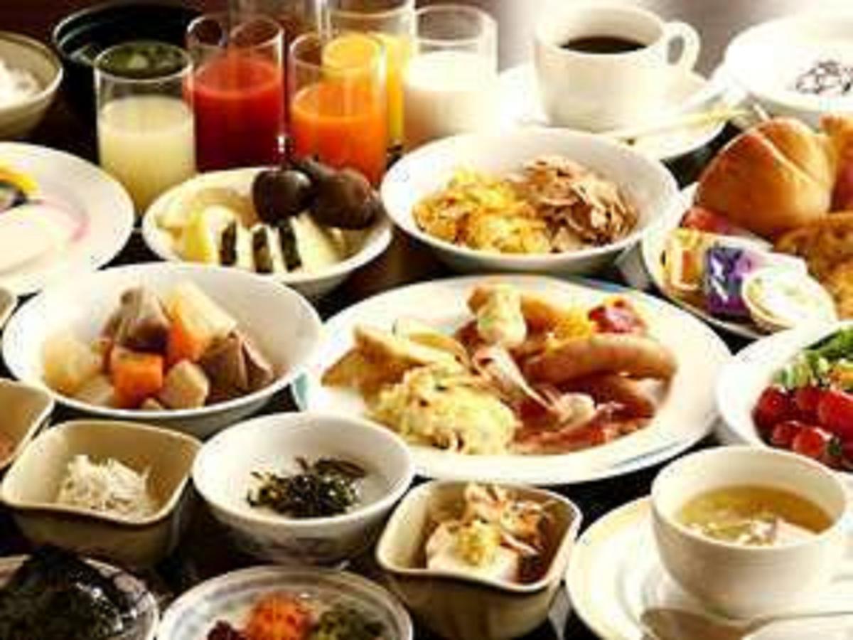 Hotel Crown Hills Matsuyama Мацуяма Екстериор снимка